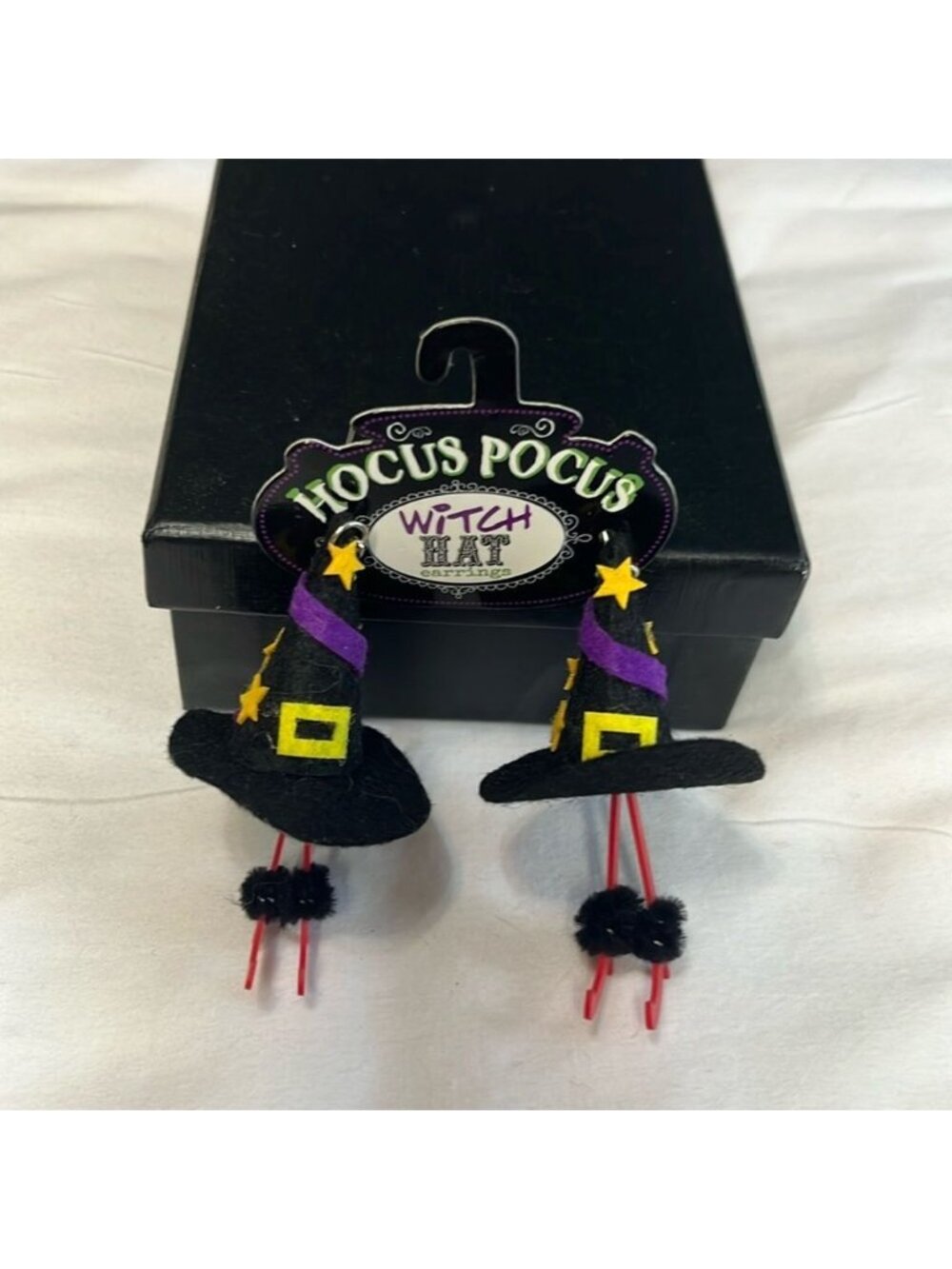 Hocus Pocus Witch Hat Dangle Halloween Earrings NWT